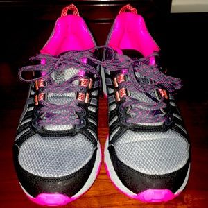 Women’s ACICS Gel-Venture Sneaker